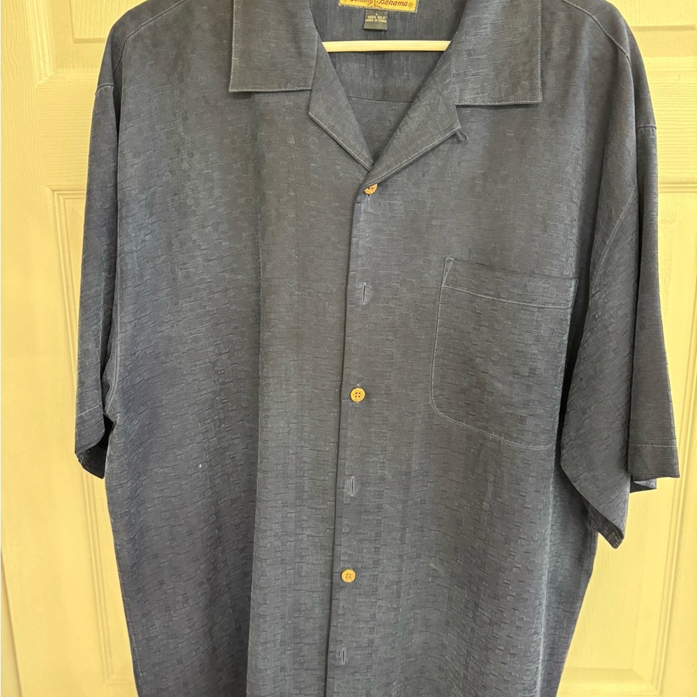 Men's Black Short Sleeve Shirt